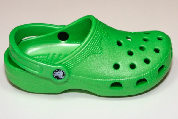 crocs_beach_verde_lateral